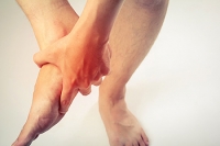 The Difference Between Sciatica and Plantar Fasciitis